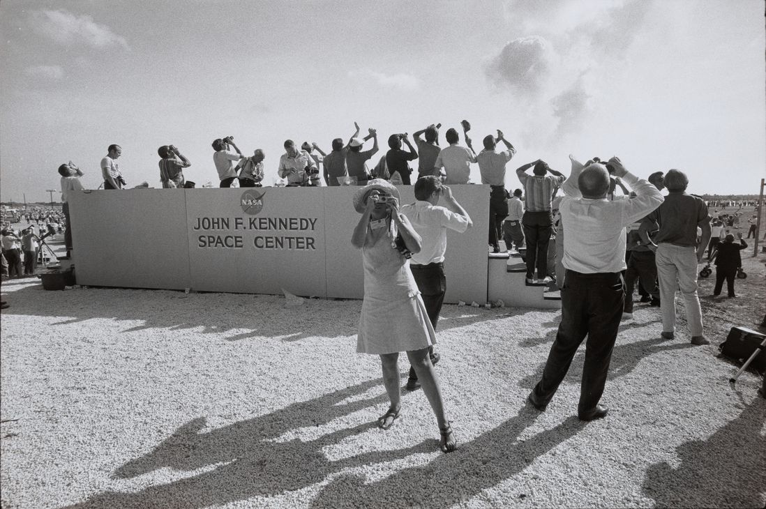 Apollo 11 watch party from Cape Kennedy in Florida, 1969 (Garry Winogrand)
